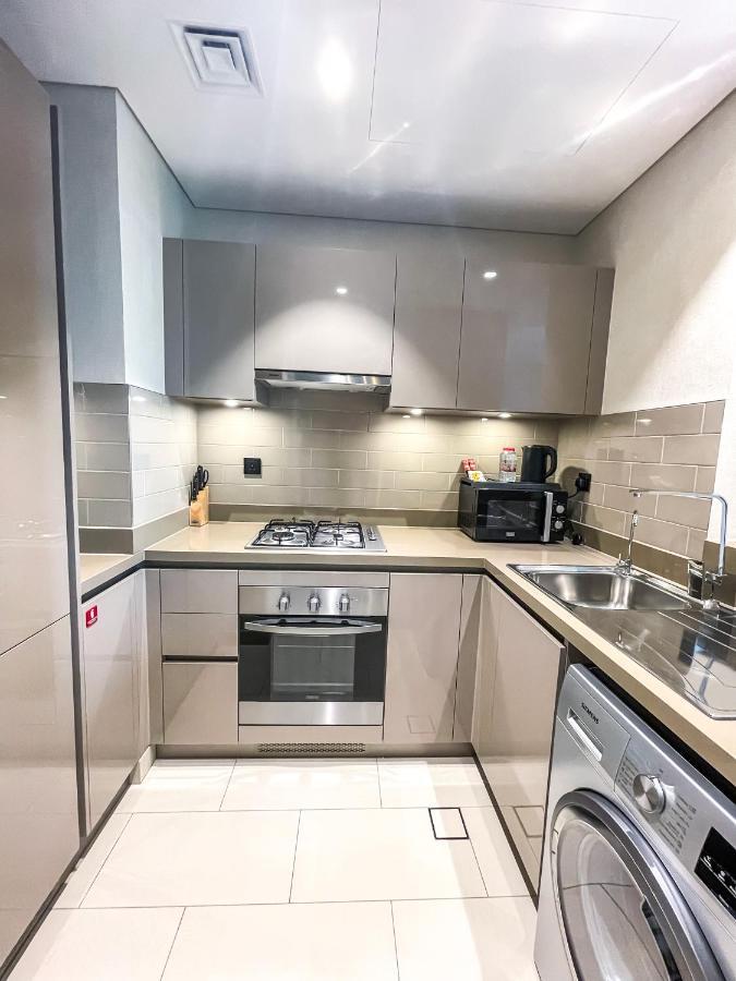 Stay By Latinem Luxury Studio Holiday Home G6-6103 Near Burj Khalifa Dubai Bagian luar foto