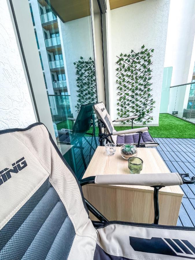 Stay By Latinem Luxury Studio Holiday Home G6-6103 Near Burj Khalifa Dubai Bagian luar foto